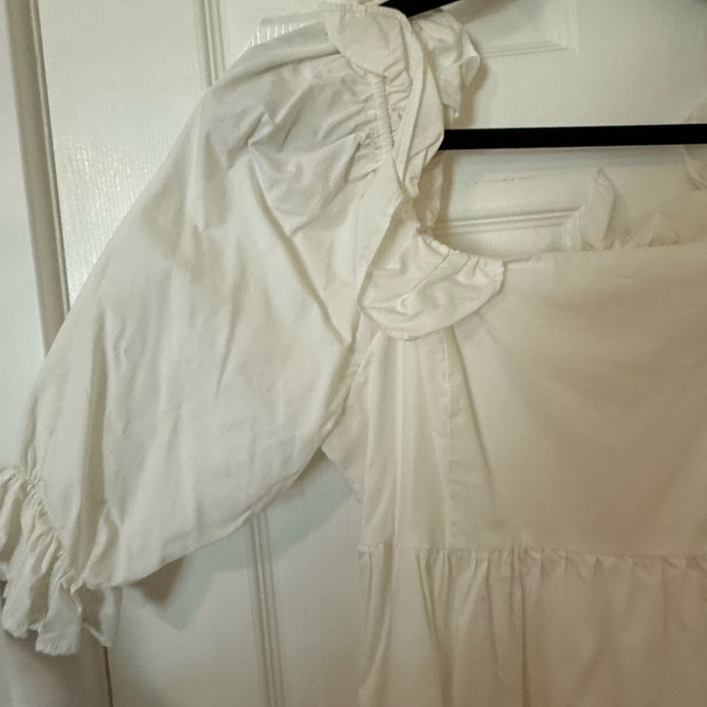 Moodie Cream Ruffled Blouse - Picture 3 of 8